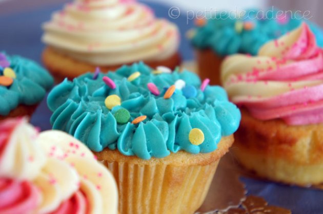 Vanilla cupcake with blue frosting