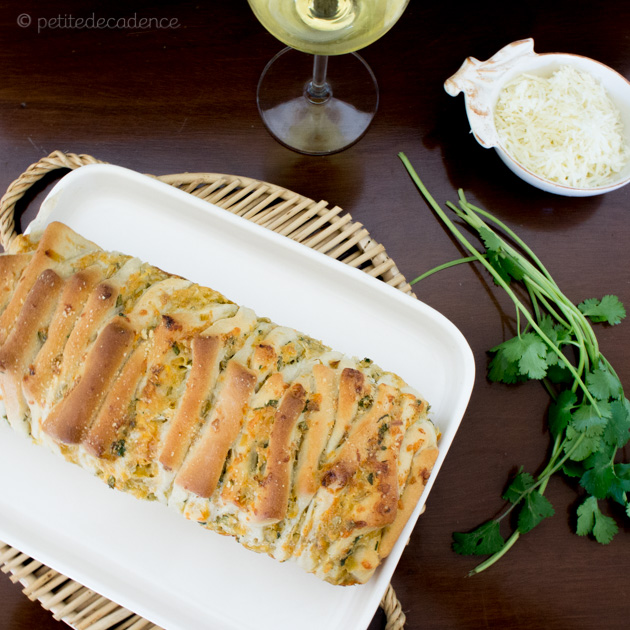 artichoke parmesan pull apart bread